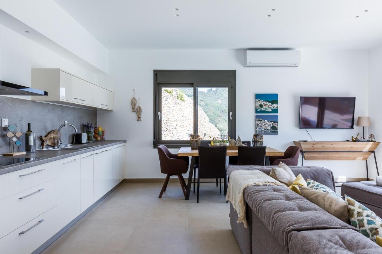 Villa Politimi Luxury Retreat Skopelos Town Exterior photo